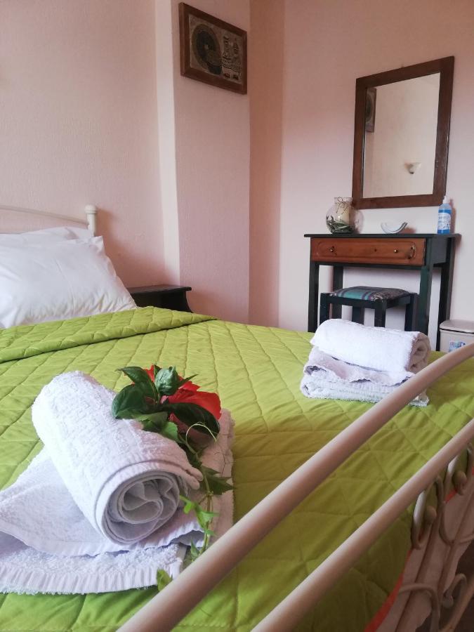 Elli Rooms Patitíri Kültér fotó