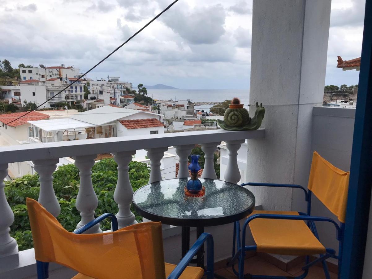 Elli Rooms Patitíri Kültér fotó